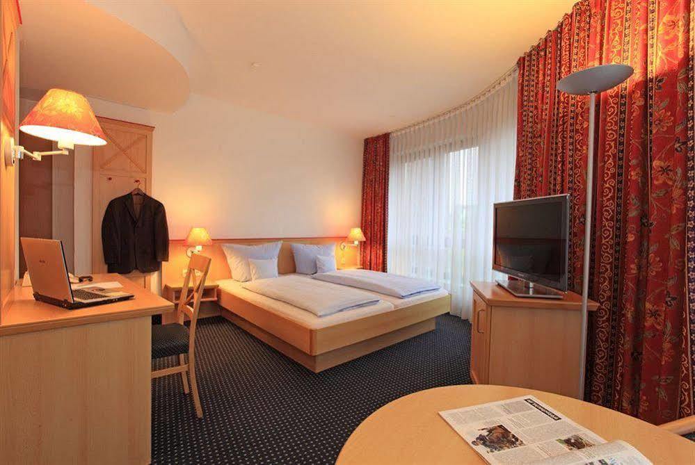 Near By Hotel 3*