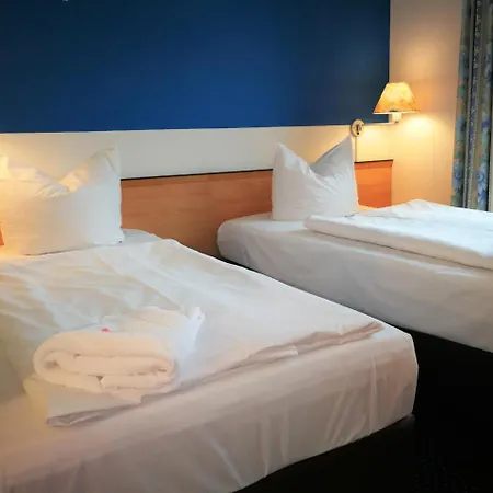 Hotel Near By Laatzen Eksteriør billede