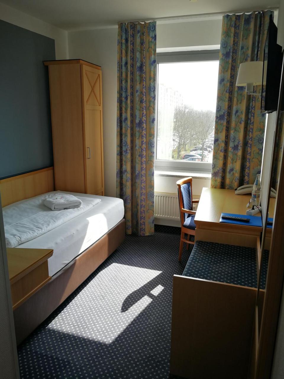 Near By 3* Laatzen