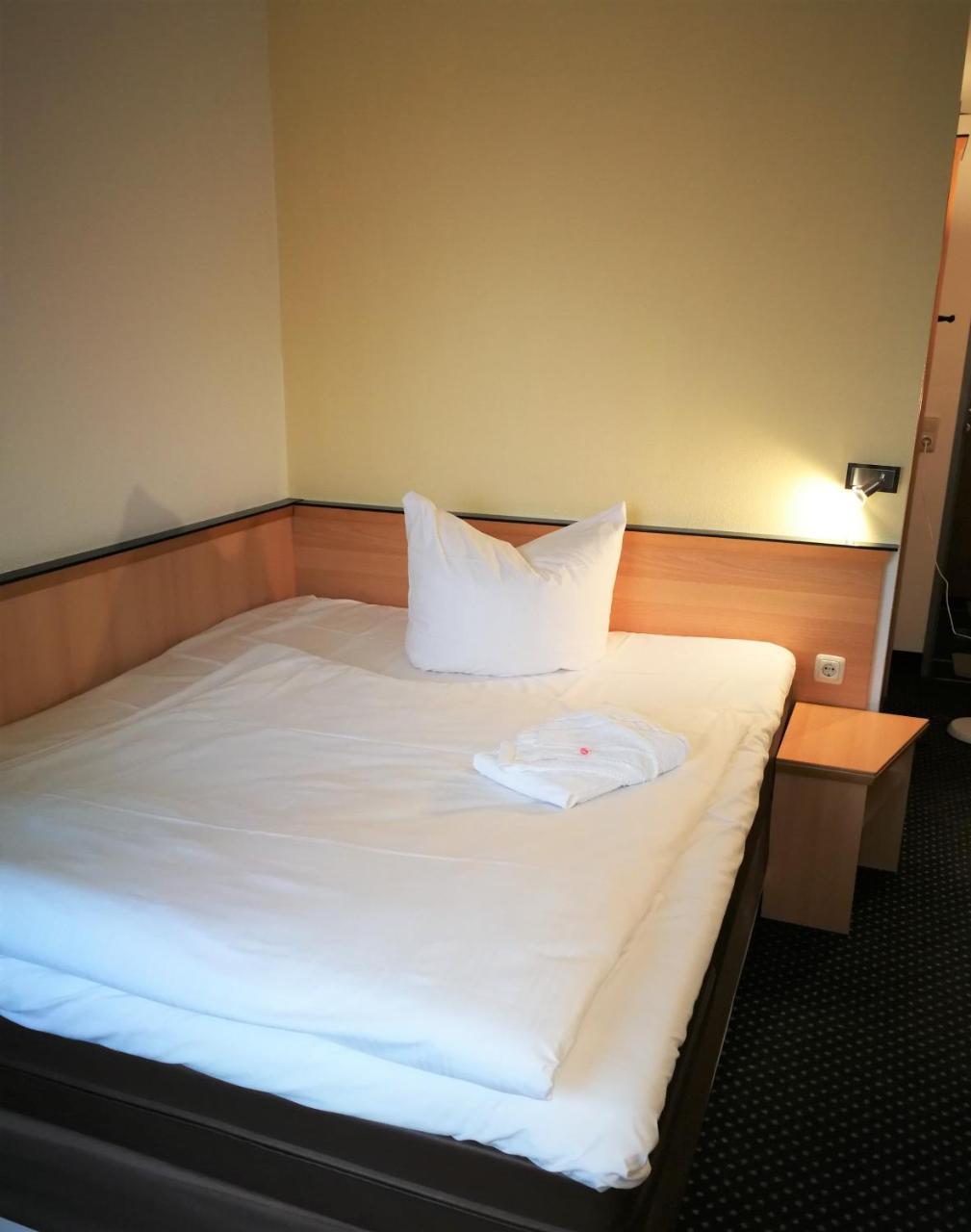 Hotel Near By 3*