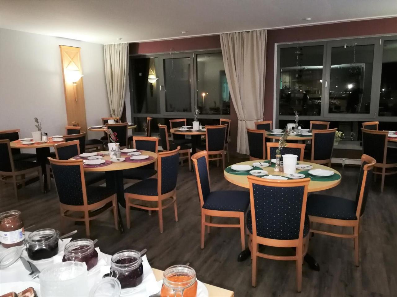 Hotel Near By 3*