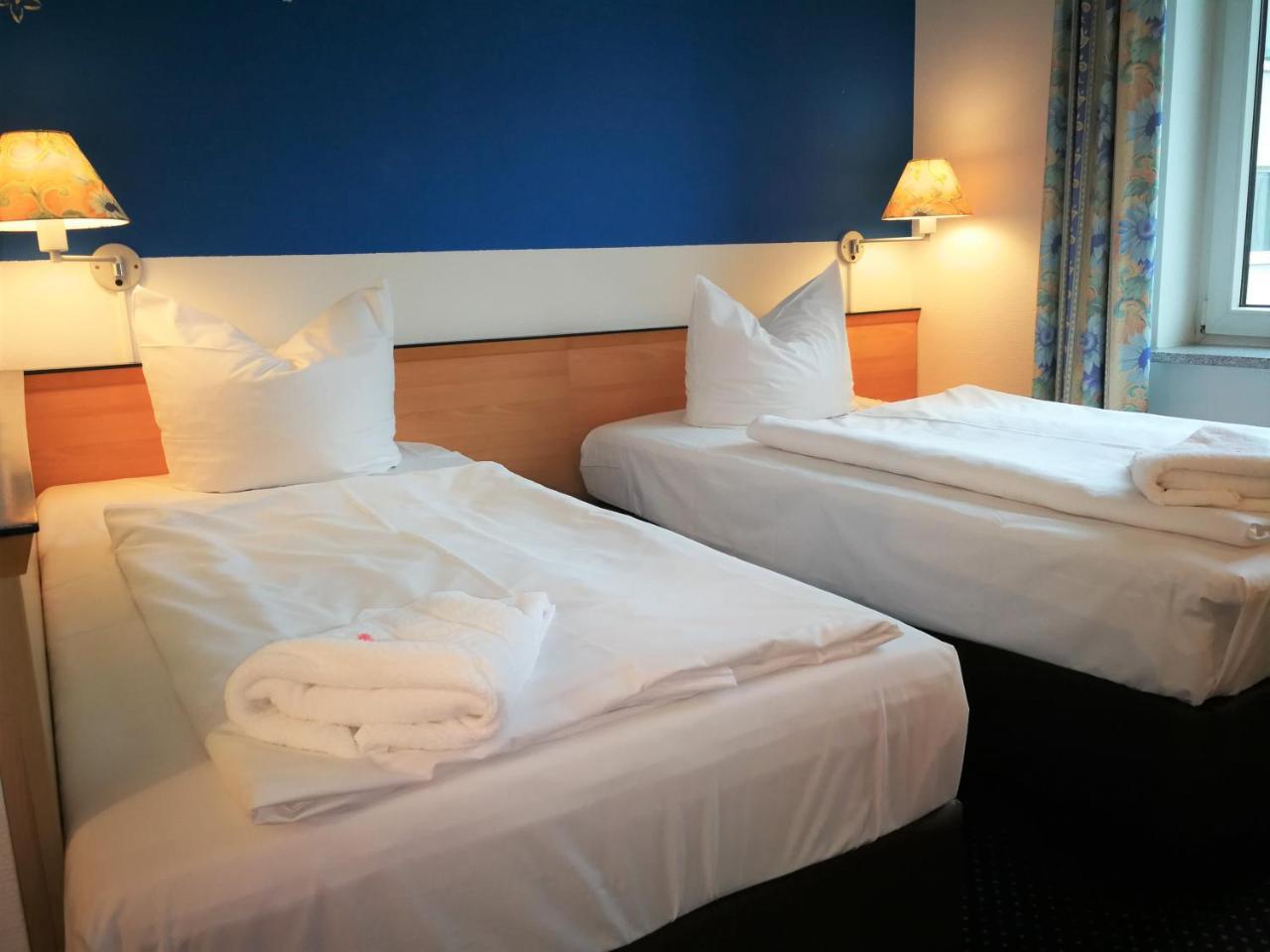 Hotel Near By